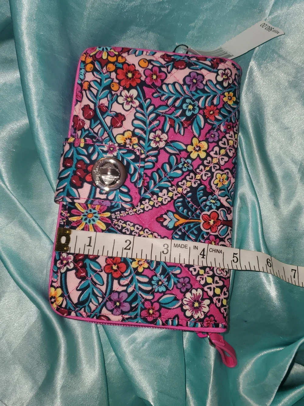 NWT Vera Bradley Retired Kaleidoscope Floral Print Zip Wallet - Picture 7 of 8